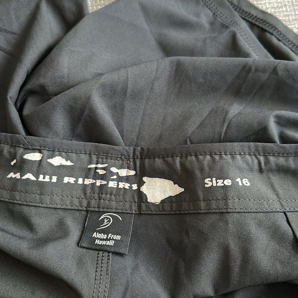 Maui Rippers Women’s 9” Black Board Shorts size 16 NEW - Picture 3 of 12